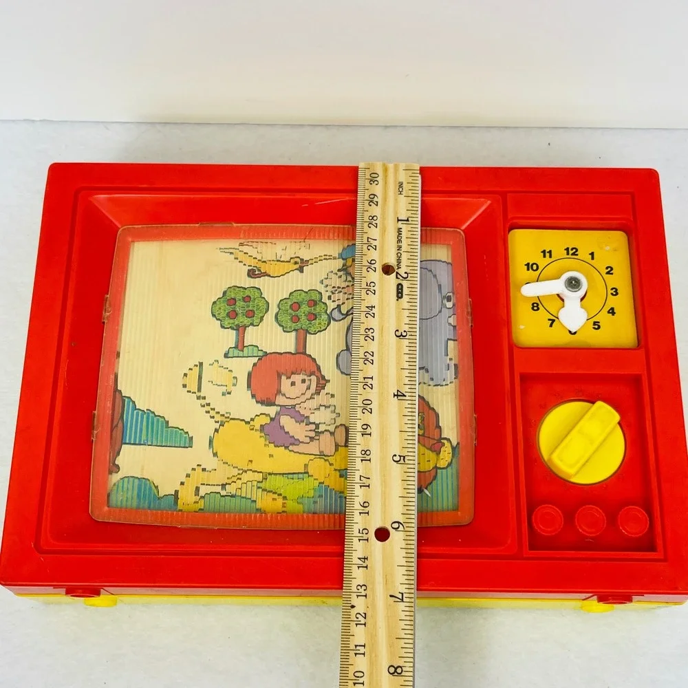 Vintage Blue-Box Musical Toy TV Wind Up Scrolling Jungle Animals Red Yellow 1970